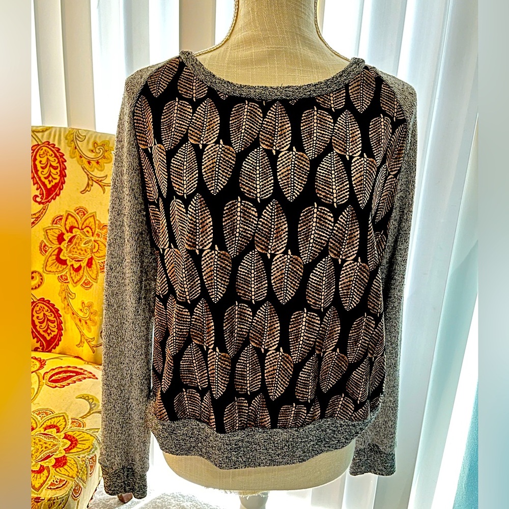 Olivia Moon long-sleeved top, Sz Medium